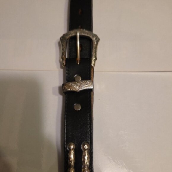 Vintage Western Leather Belt Ladies 32 Silver Buckle USA Made - Picture 10 of 10